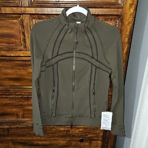 Lululemon Define Jacket Luon! Sz 4, OVBR/BLK!! Classic Fit
